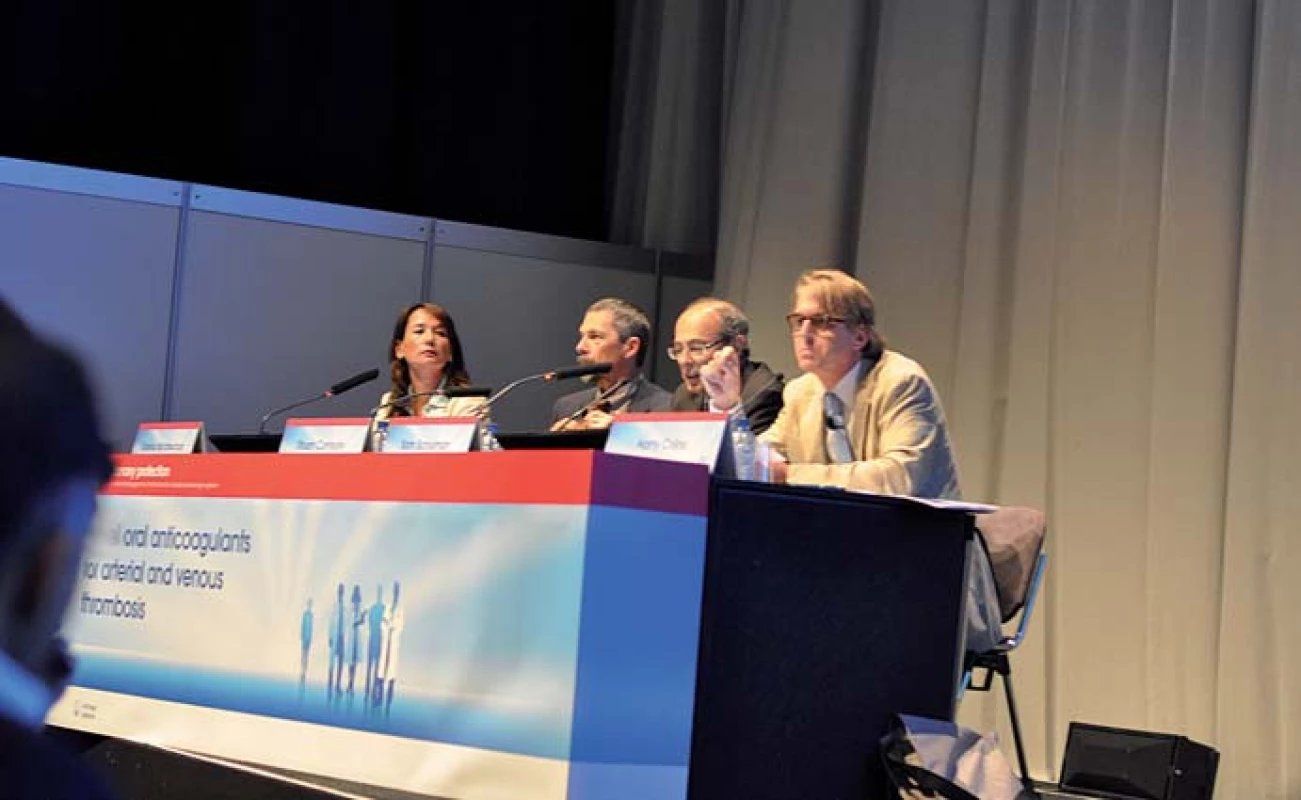 Panelové diskuse o roli dabigatranu v indikacích arteriální i žilní trombózy se zúčastnili (zleva) S. Middeldorpová, S. Connoly, S. Schulman a M. Crijns. Foto: ZN